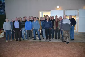 32 sapeurs-pompiers retraités réunis par un concours de belote amical